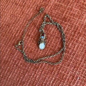 Elegant Silver and Blue Pendant Necklace